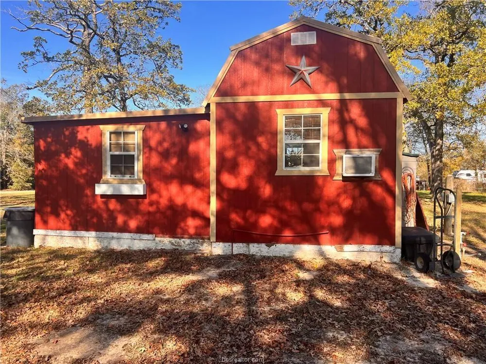 6966 State Highway 7 W Jewett, TX 75846