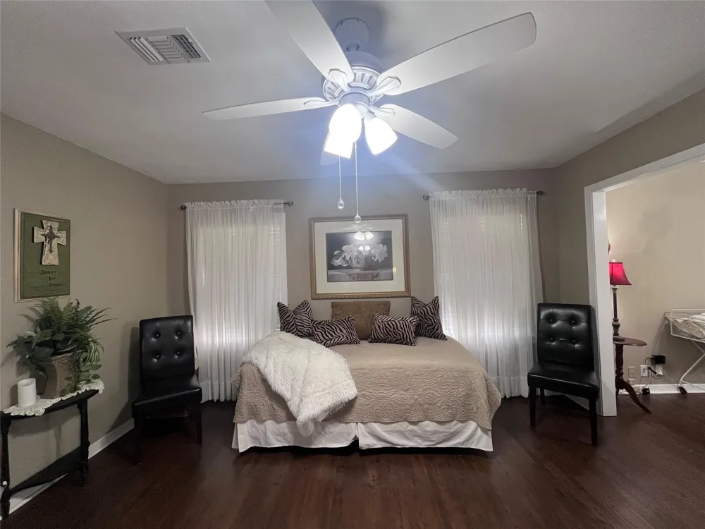 120 W Stockbridge Street Eagle Lake, TX 77434