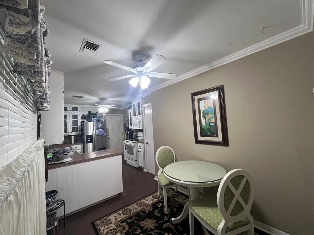 120 W Stockbridge Street Eagle Lake, TX 77434