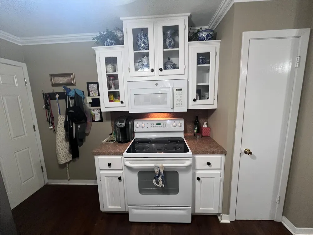120 W Stockbridge Street Eagle Lake, TX 77434