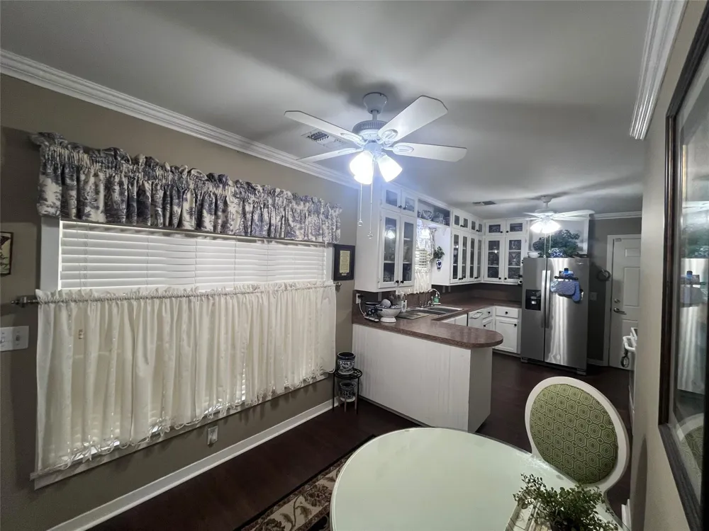 120 W Stockbridge Street Eagle Lake, TX 77434