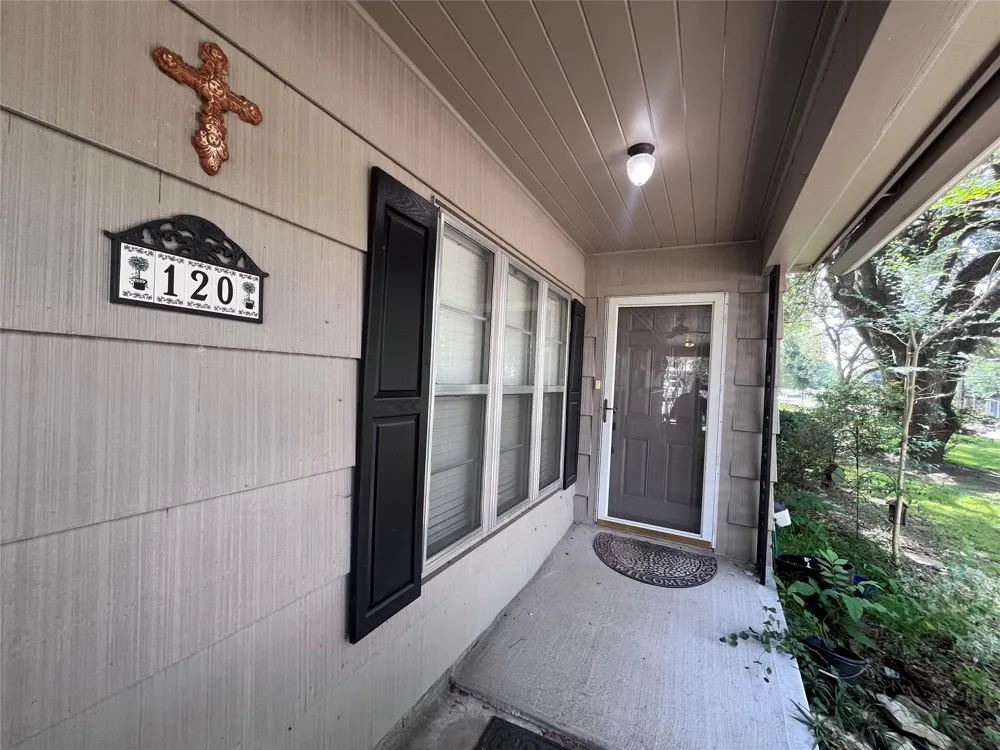 120 W Stockbridge Street Eagle Lake, TX 77434