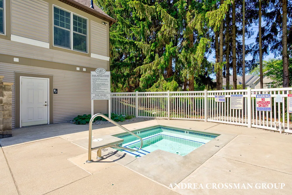 18124 Newgate Lane #17 Spring Lake, MI 49456