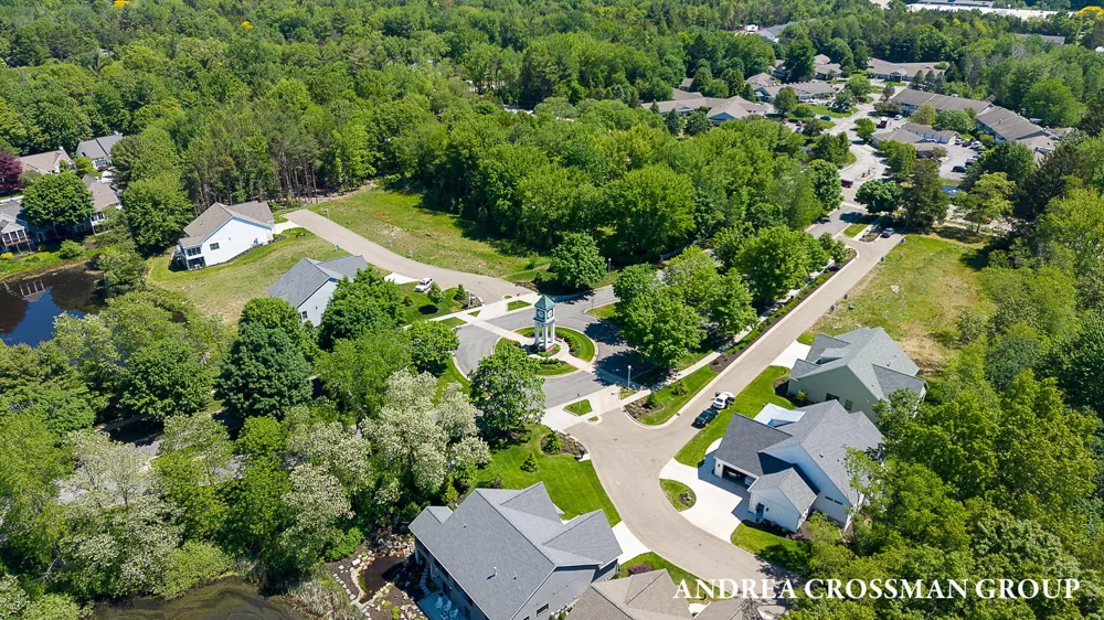 18124 Newgate Lane #17 Spring Lake, MI 49456