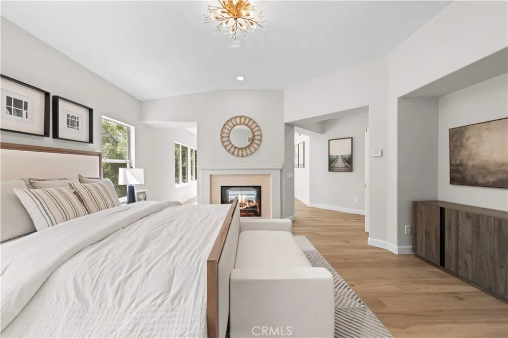 5776 Parkcrest Dr La Verne, CA 91750
