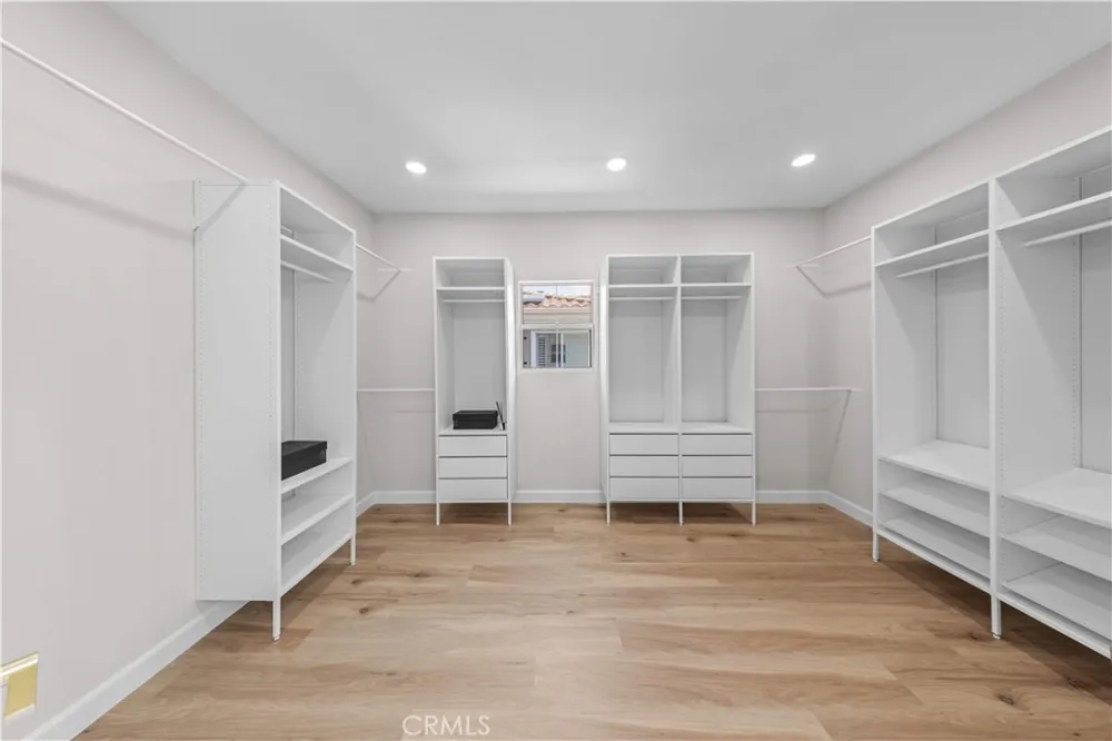 5776 Parkcrest Dr La Verne, CA 91750