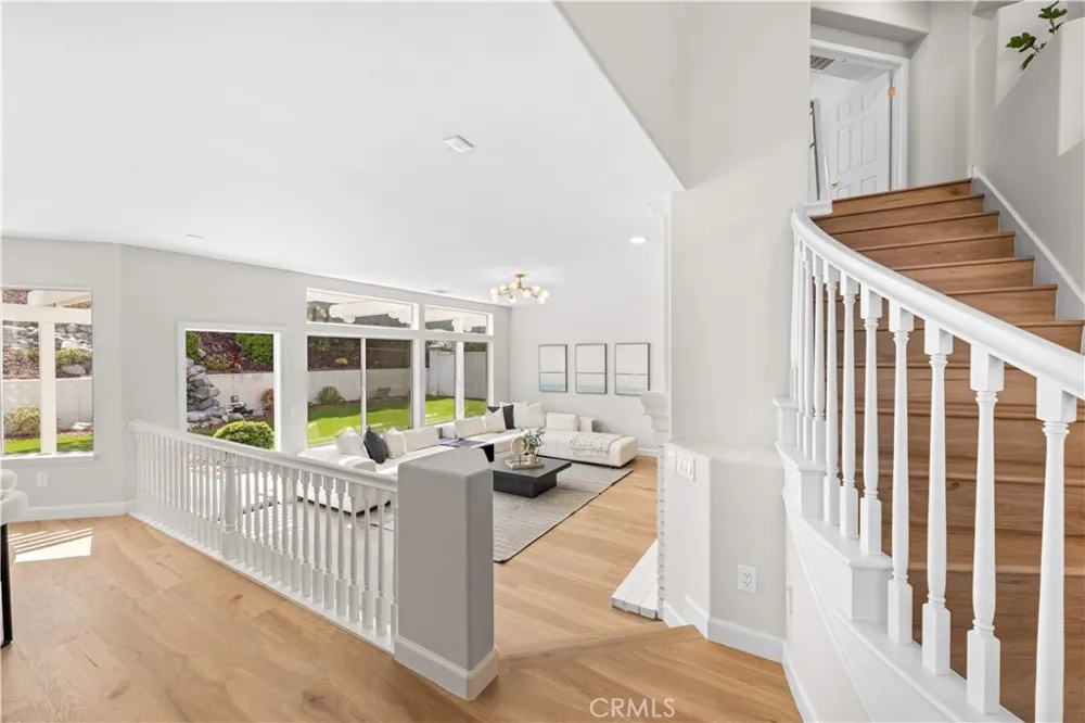 5776 Parkcrest Dr La Verne, CA 91750
