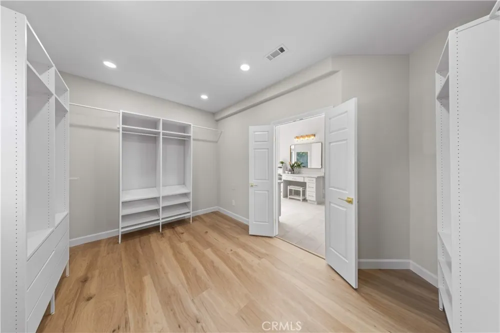 5776 Parkcrest Dr La Verne, CA 91750