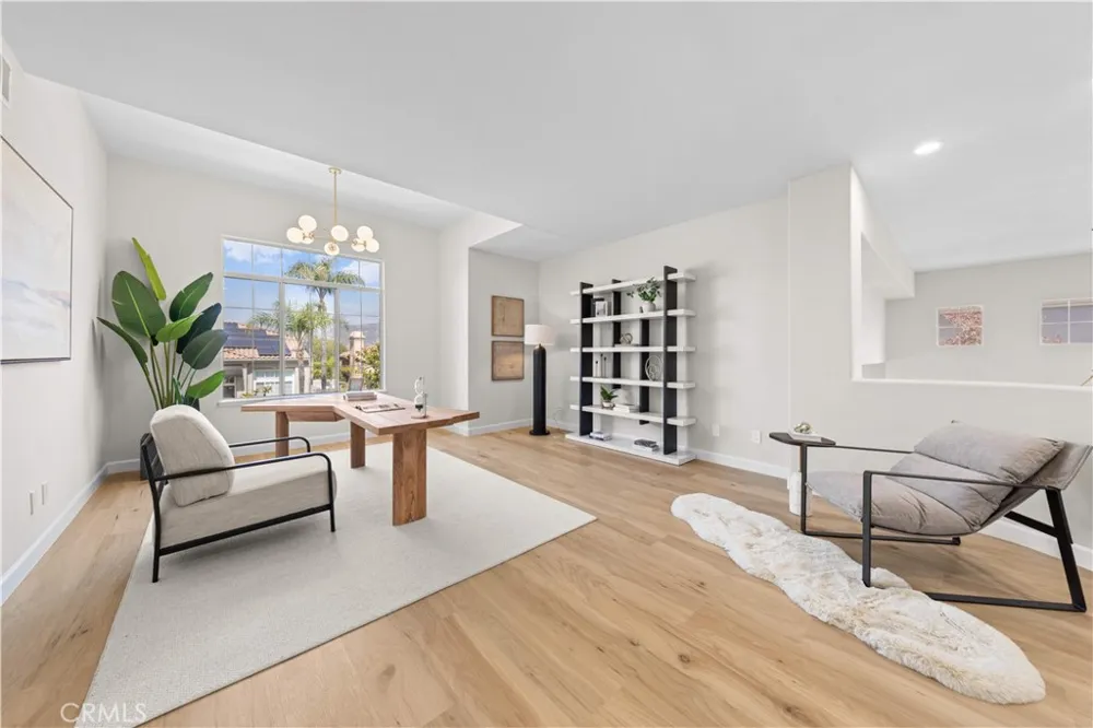 5776 Parkcrest Dr La Verne, CA 91750
