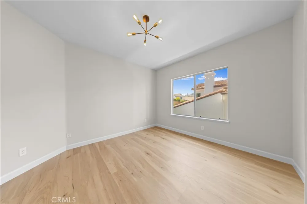5776 Parkcrest Dr La Verne, CA 91750