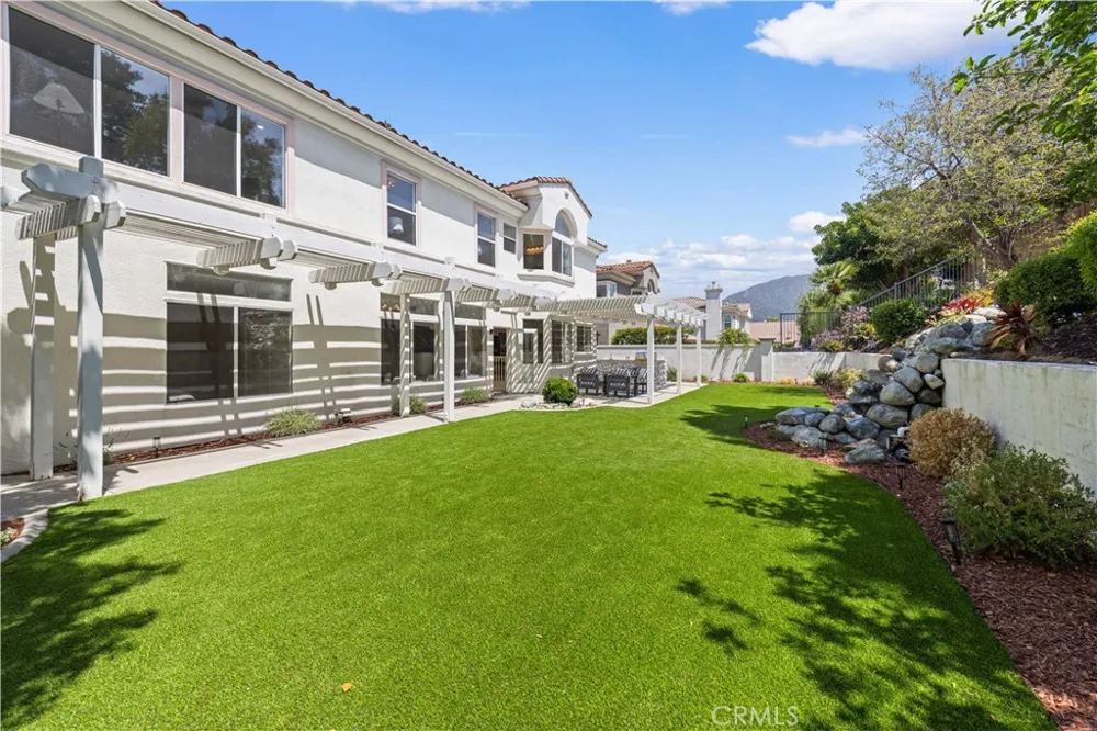 5776 Parkcrest Dr La Verne, CA 91750