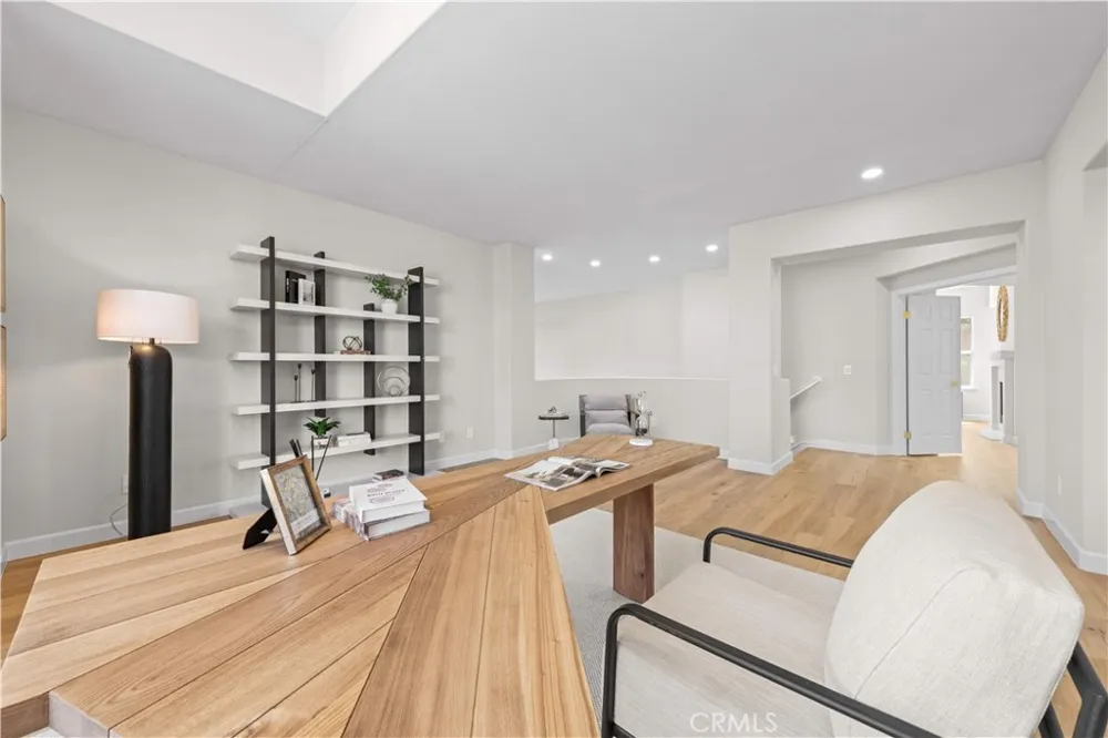 5776 Parkcrest Dr La Verne, CA 91750
