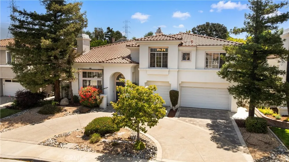 5776 Parkcrest Dr La Verne, CA 91750