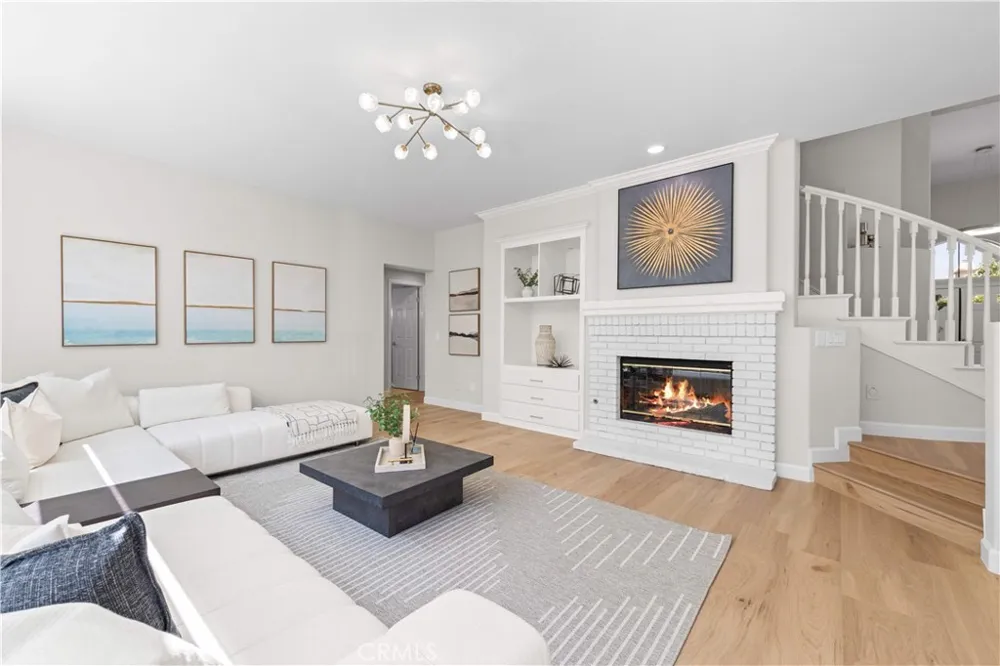 5776 Parkcrest Dr La Verne, CA 91750