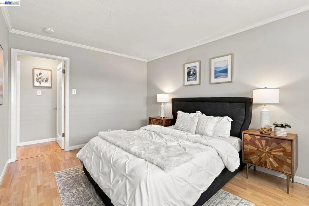 2137 Otis Dr #101 Alameda, CA 94501