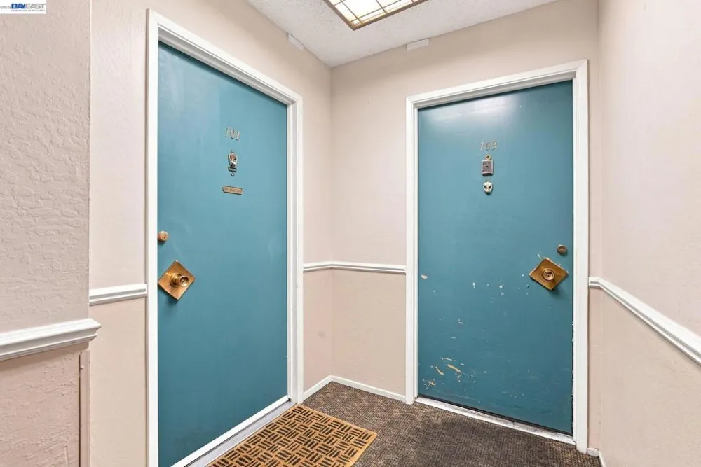 2137 Otis Dr #101 Alameda, CA 94501