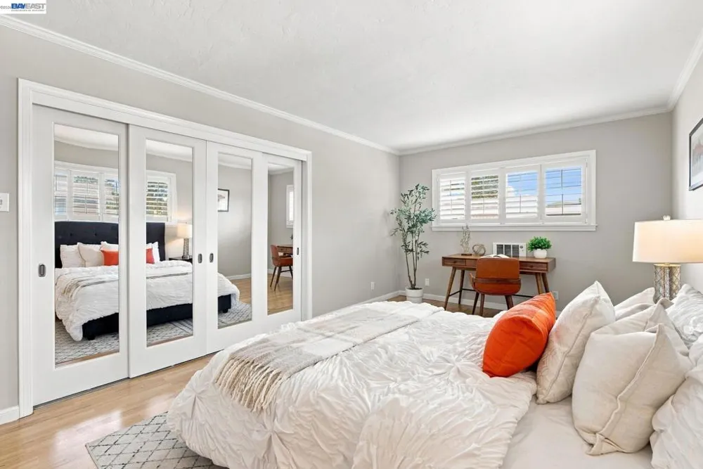 2137 Otis Dr #101 Alameda, CA 94501