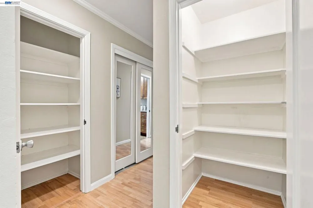 2137 Otis Dr #101 Alameda, CA 94501