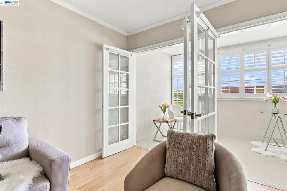 2137 Otis Dr #101 Alameda, CA 94501