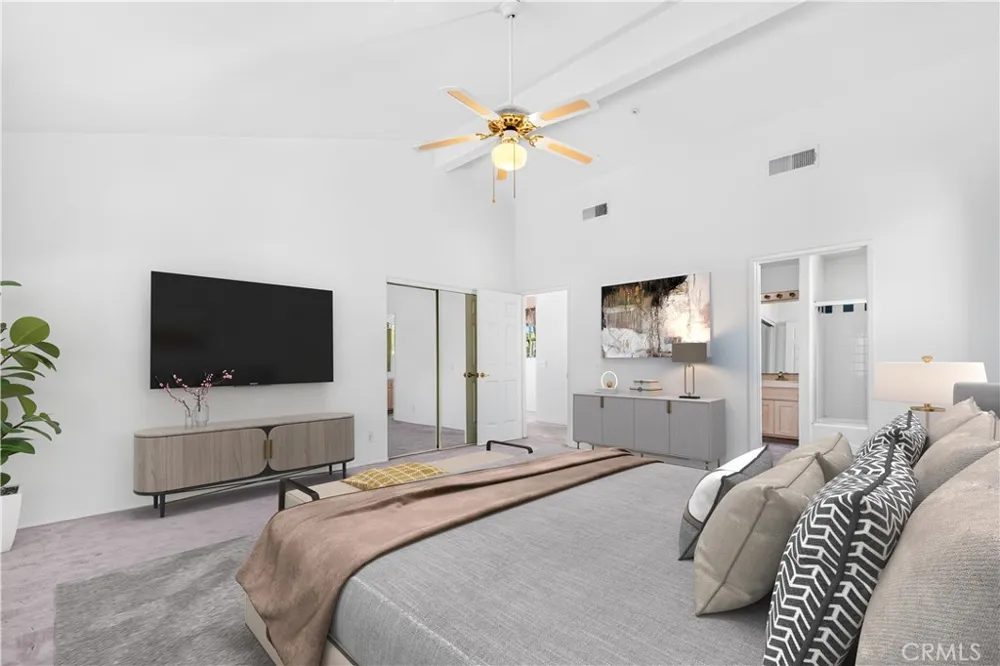 23244 Alta Way Chatsworth, CA 91311