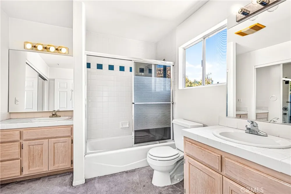 23244 Alta Way Chatsworth, CA 91311