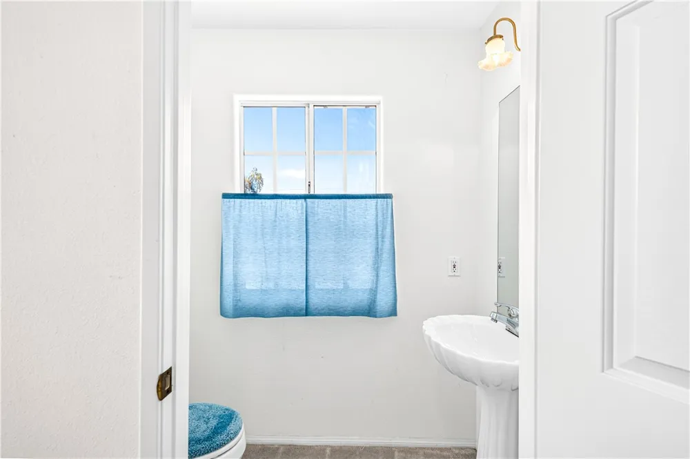 23244 Alta Way Chatsworth, CA 91311