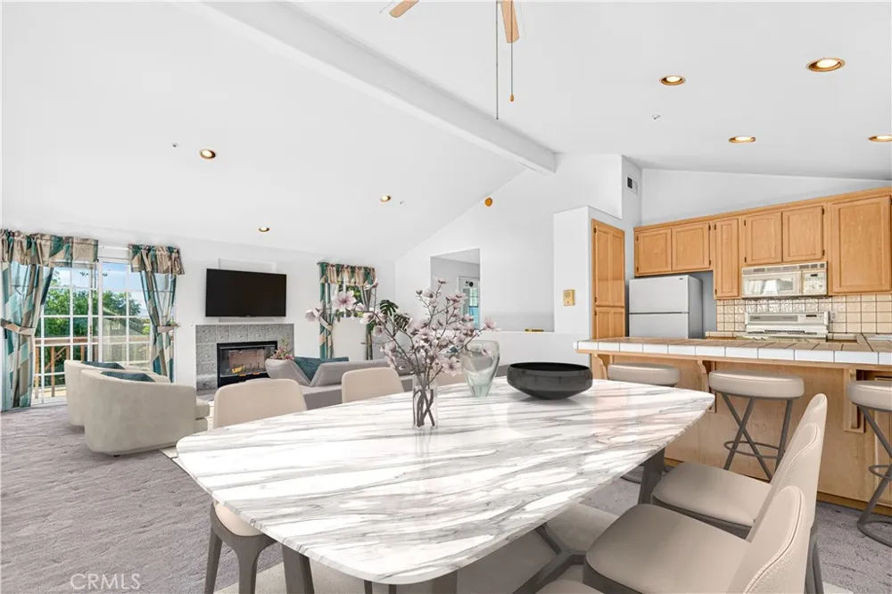 23244 Alta Way Chatsworth, CA 91311