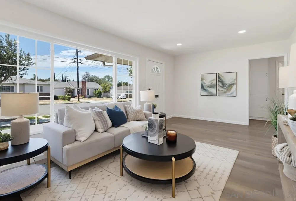 6930 Bruce Ct La Mesa, CA 91942