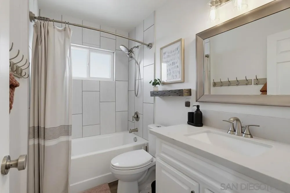 6930 Bruce Ct La Mesa, CA 91942