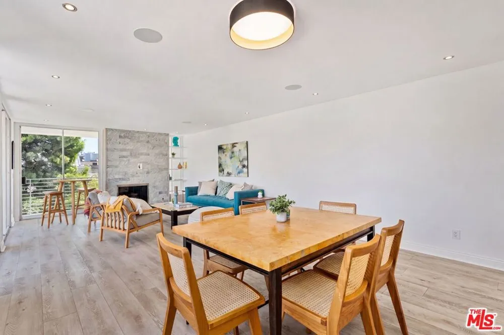 1129 Larrabee Street #8 West Hollywood, CA 90069