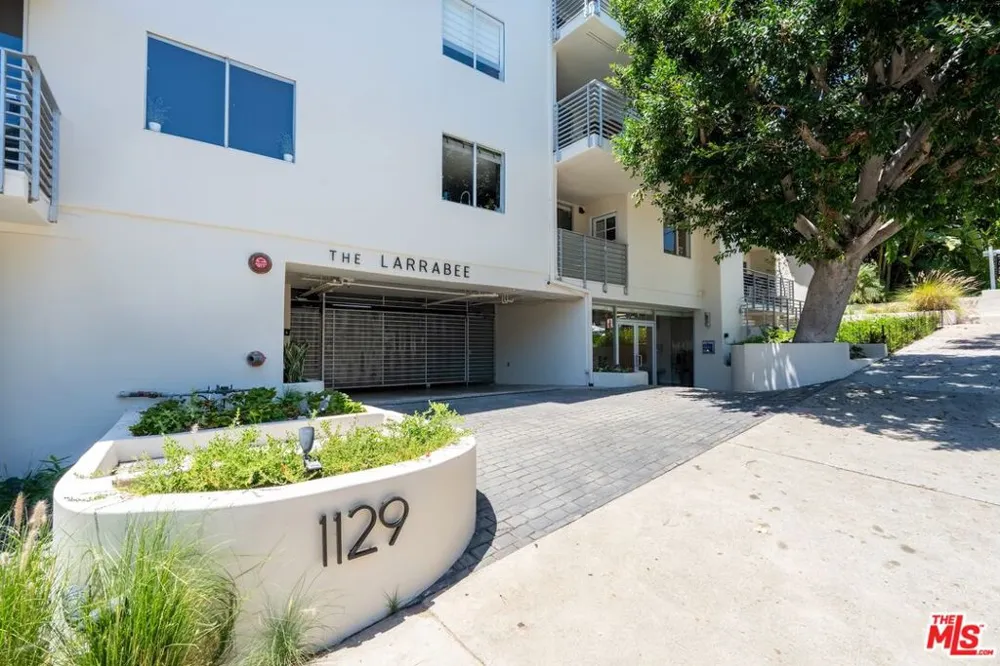 1129 Larrabee Street #8 West Hollywood, CA 90069