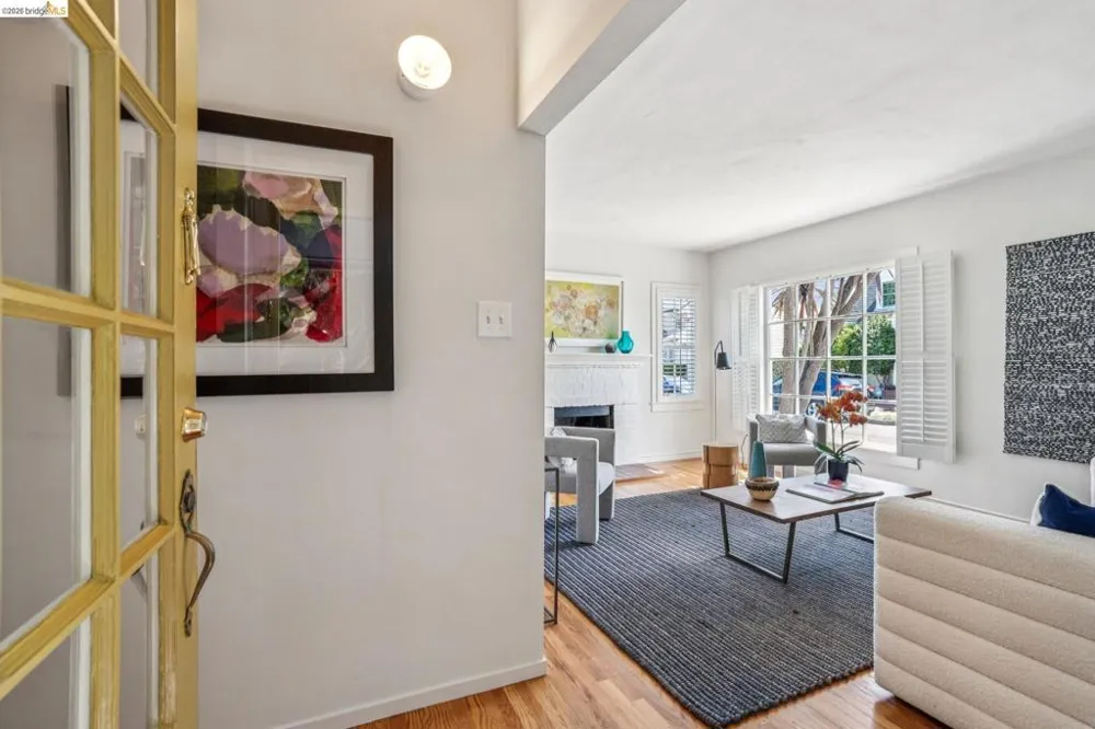 1204 Neilson St Berkeley, CA 94706