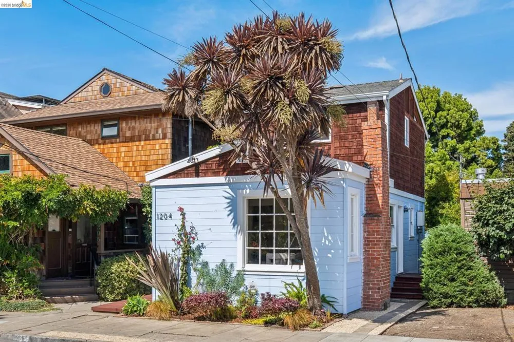 1204 Neilson St Berkeley, CA 94706