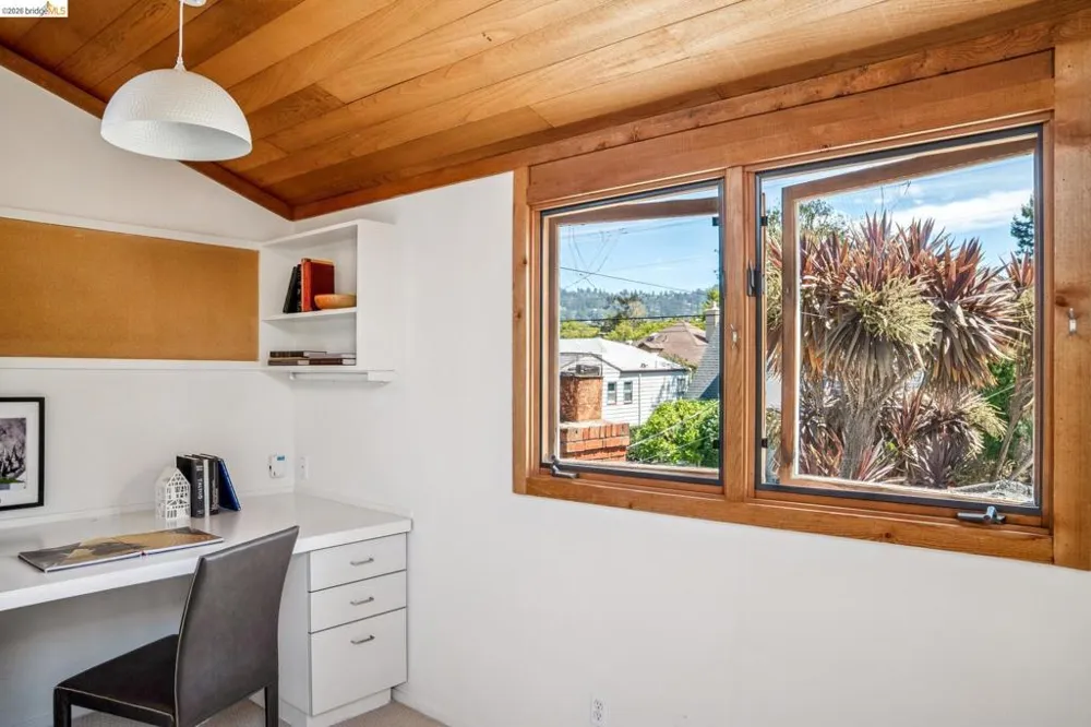 1204 Neilson St Berkeley, CA 94706