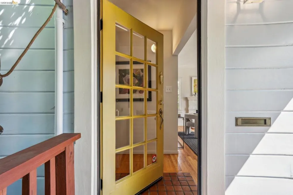 1204 Neilson St Berkeley, CA 94706