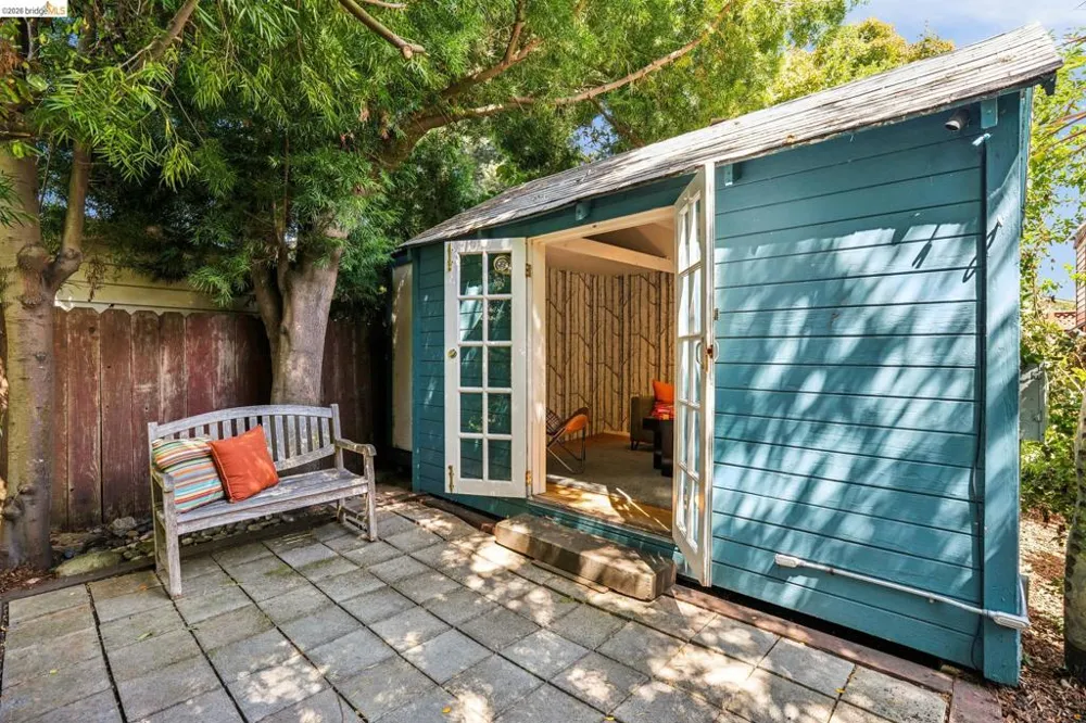 1204 Neilson St Berkeley, CA 94706