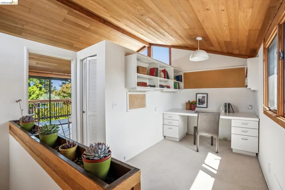 1204 Neilson St Berkeley, CA 94706