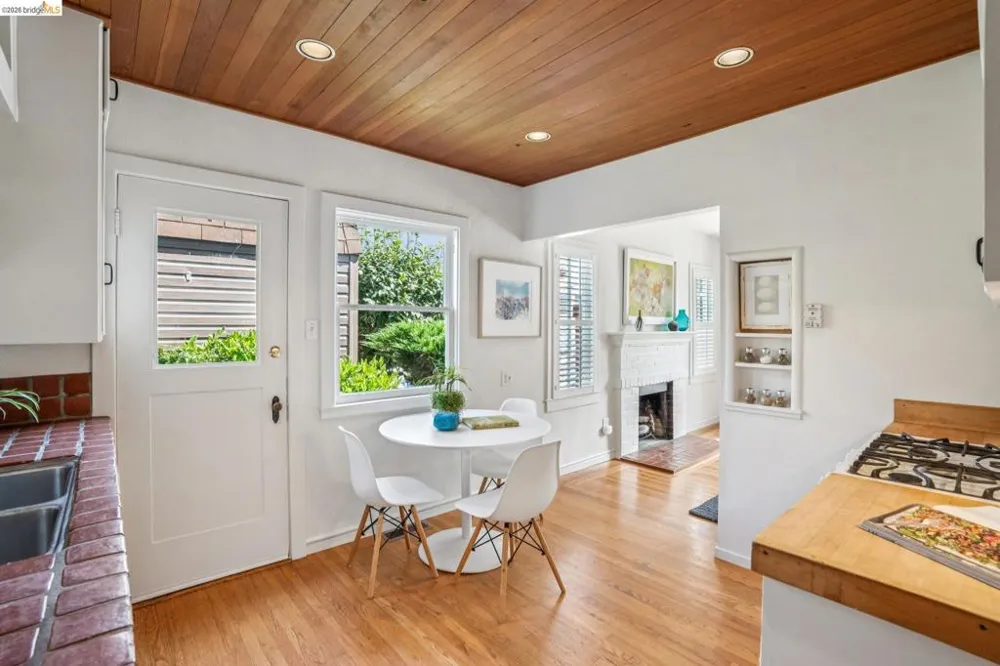 1204 Neilson St Berkeley, CA 94706
