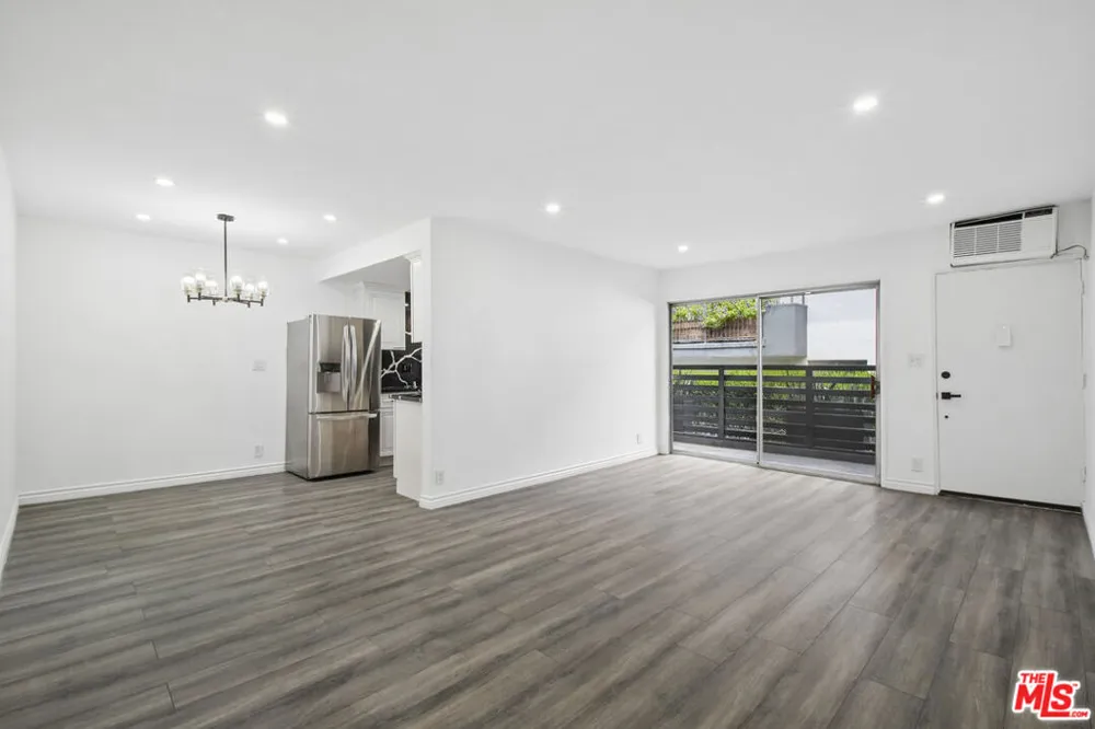 807 Alfred Street #2 Los Angeles, CA 90069