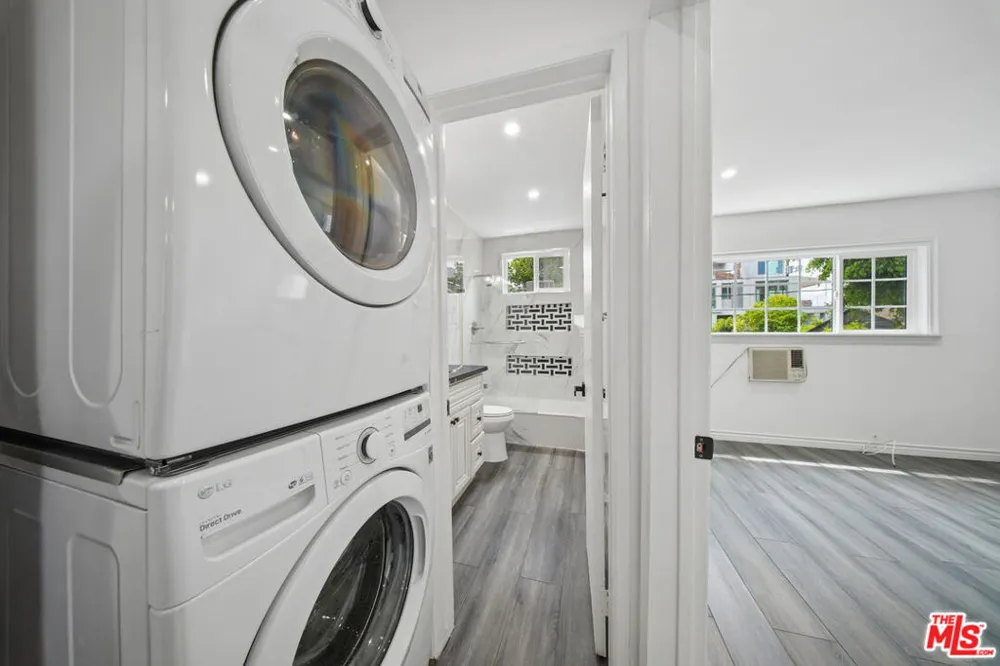 807 Alfred Street #2 Los Angeles, CA 90069