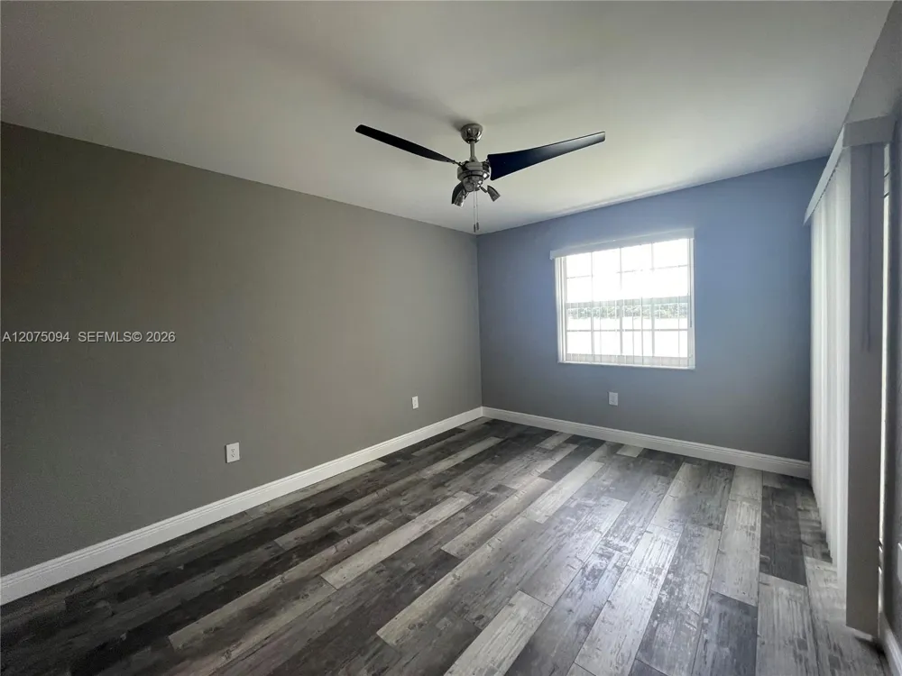 4158 Inverrary Dr #503 Lauderhill, FL 33319