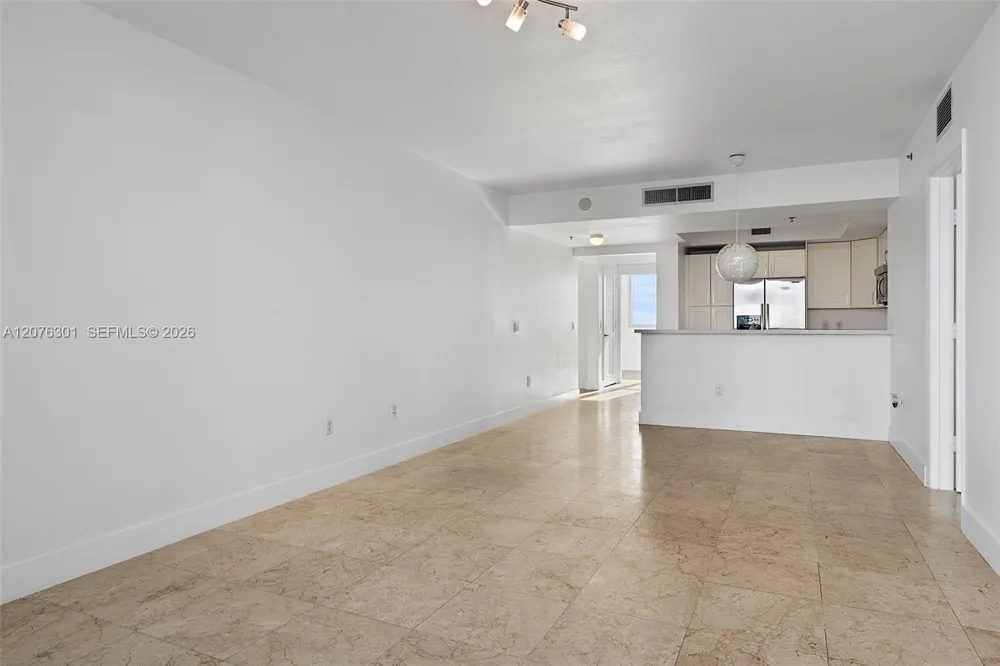 2641 Flamingo Rd #2205N Sunrise, FL 33323