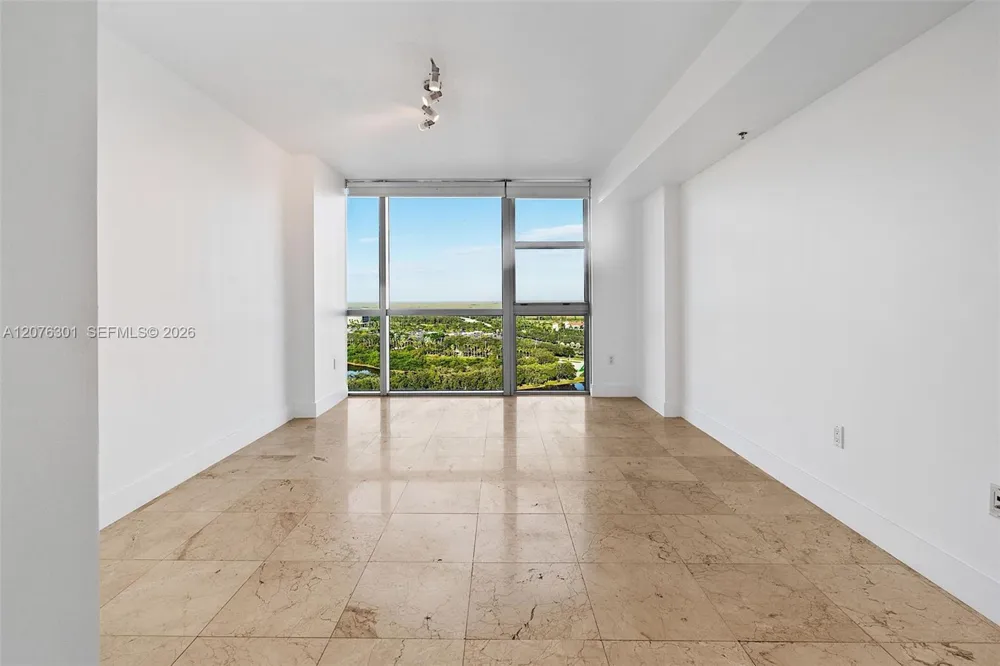 2641 Flamingo Rd #2205N Sunrise, FL 33323