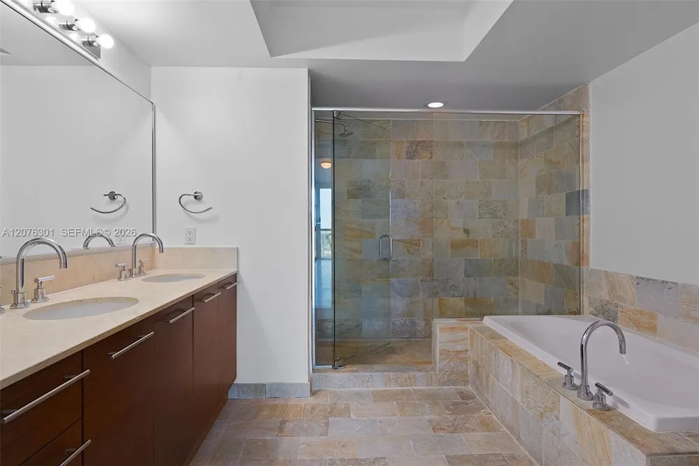 2641 Flamingo Rd #2205N Sunrise, FL 33323