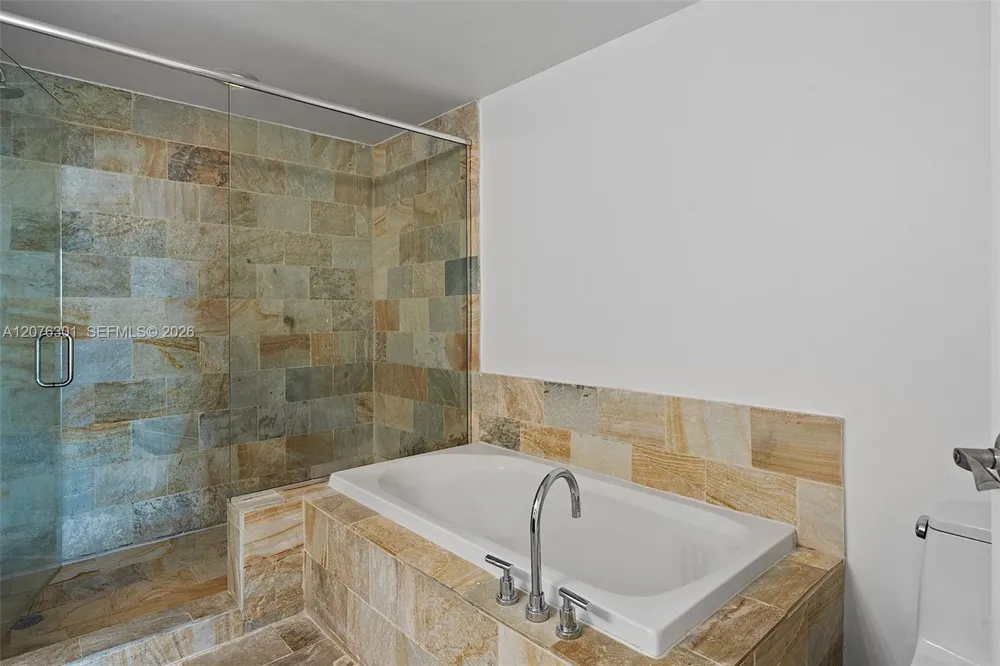2641 Flamingo Rd #2205N Sunrise, FL 33323