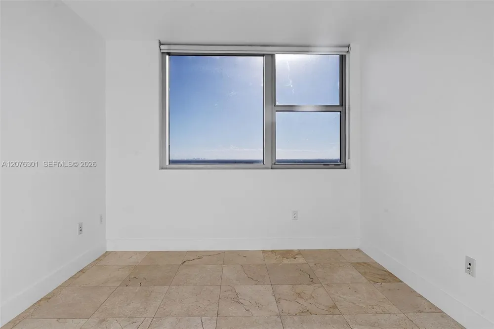 2641 Flamingo Rd #2205N Sunrise, FL 33323