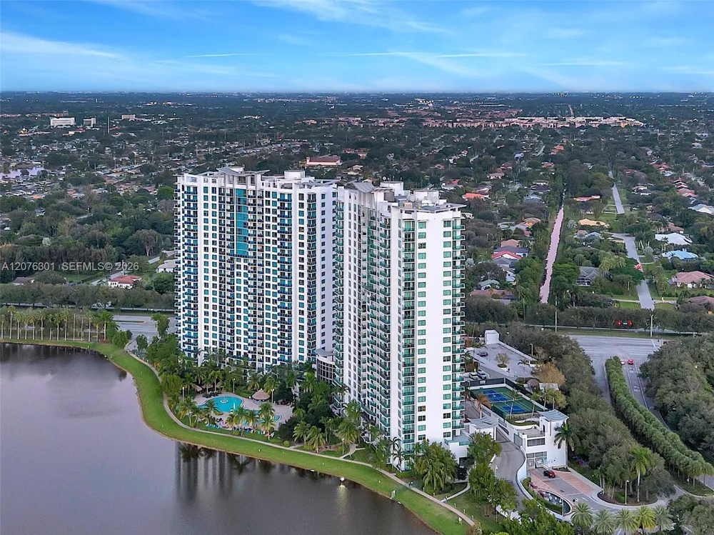 2641 Flamingo Rd #2205N Sunrise, FL 33323