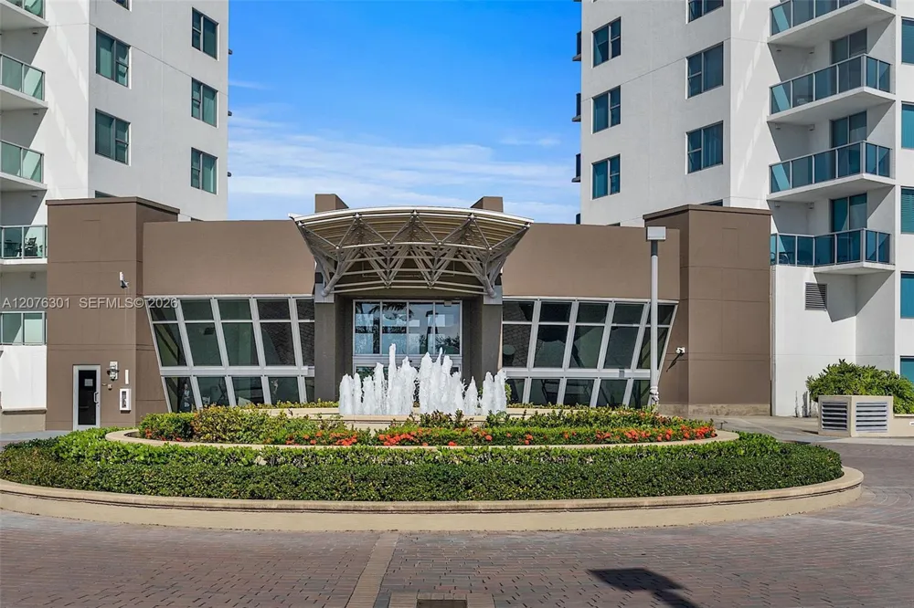 2641 Flamingo Rd #2205N Sunrise, FL 33323