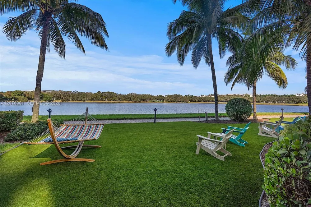 2641 Flamingo Rd #2205N Sunrise, FL 33323