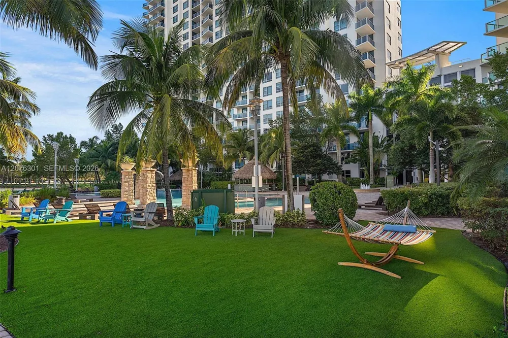 2641 Flamingo Rd #2205N Sunrise, FL 33323